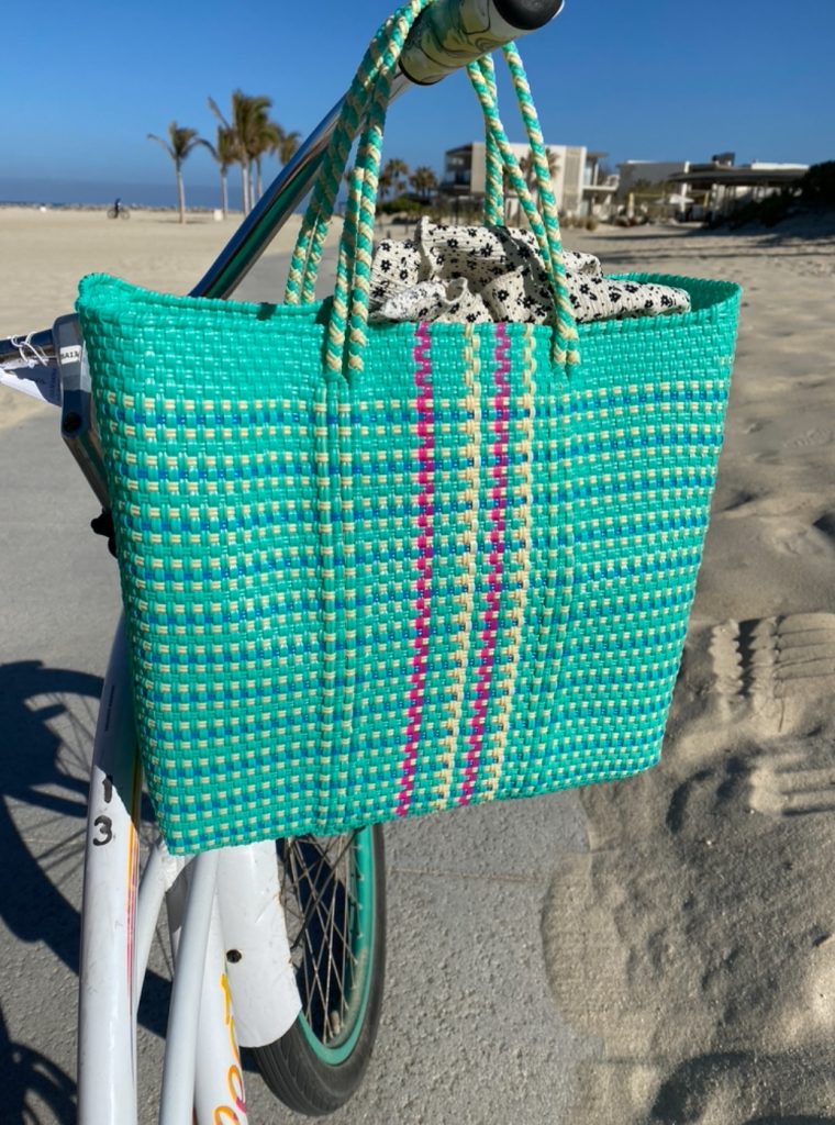 Beach Bag Fabric Strap Mexican Plastic Tote Beach Bag 20 x 15 in – Pura Vida